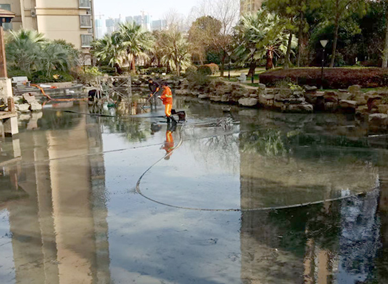 黄岩景观池淤泥清理